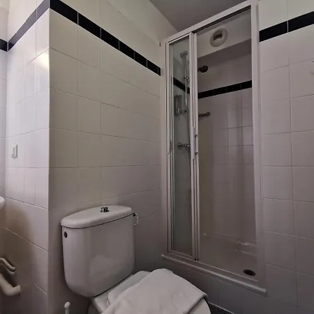 Les Bruyeres Hotell